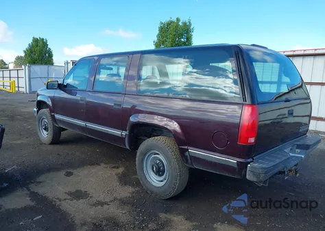 1997 Chevrolet Suburban 2500 from USA, damaged, VIN 1GNGK26J7VJ392164